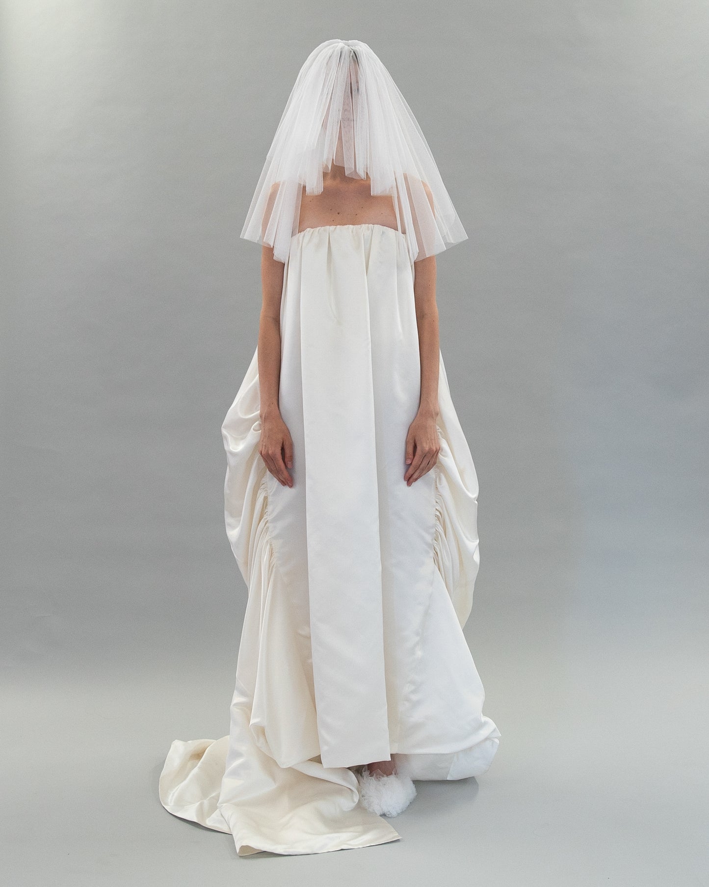 SCULPTURAL CLASSIC VEIL